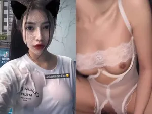 Xoạc em uyên thỏ vú ngon dâm đãng
