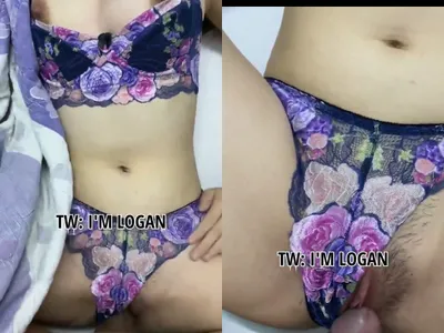 Nắc em eny vú đẹp trong bộ đồ lót tím mới tặng